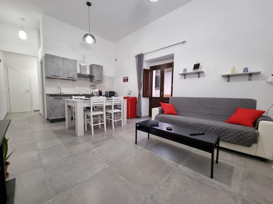 Casa Castello 63 Guest House LʼAquila Buitenkant foto